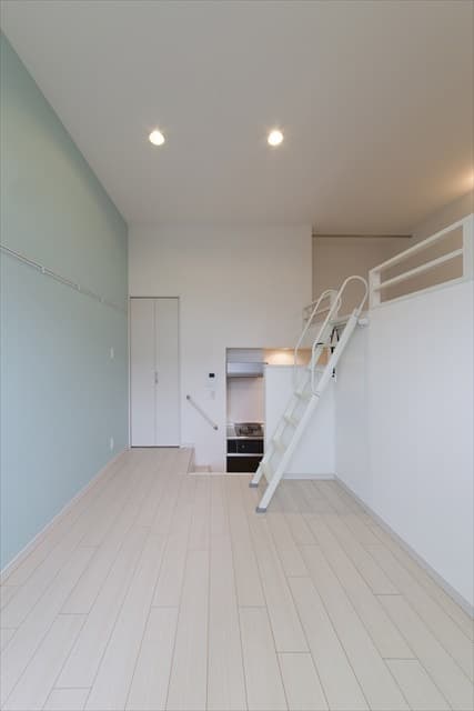 Room image 14