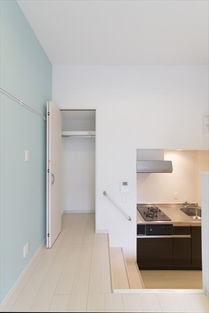 Room image 16