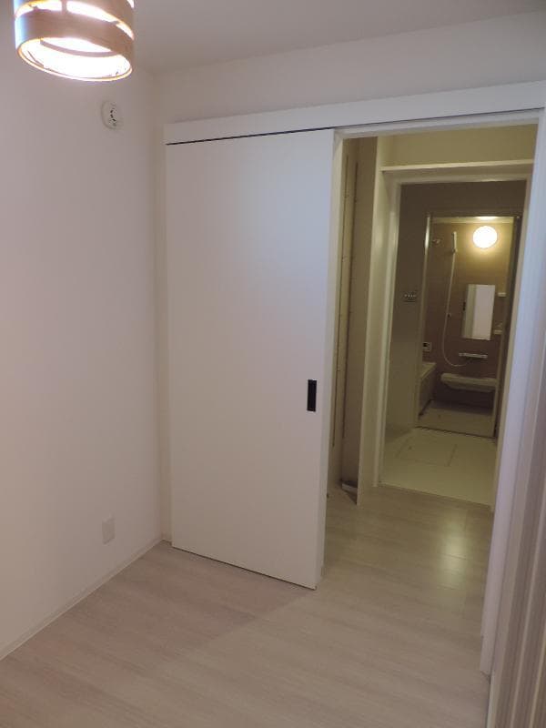 Room image 12