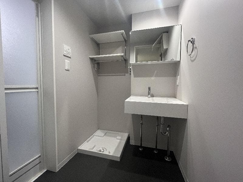 Room image 13