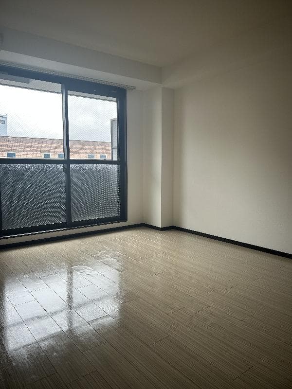Room image 14