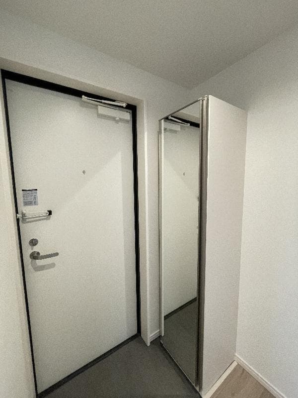 Room image 8