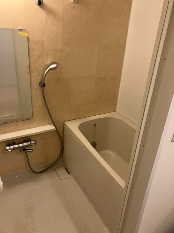 Room image 8
