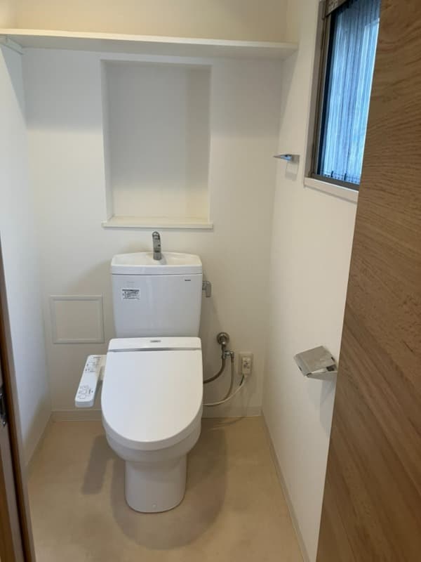 Room image 11