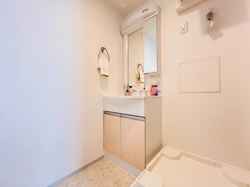 Room image 11