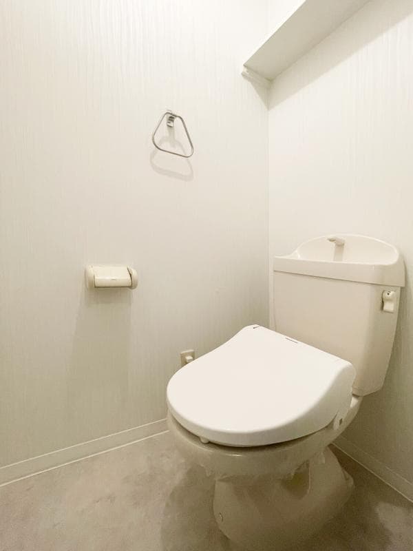 Room image 8