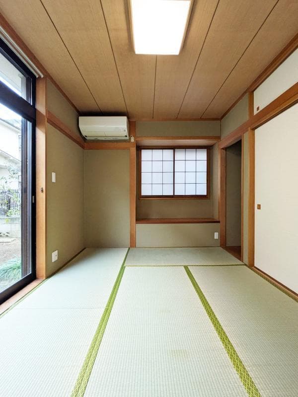Room image 13
