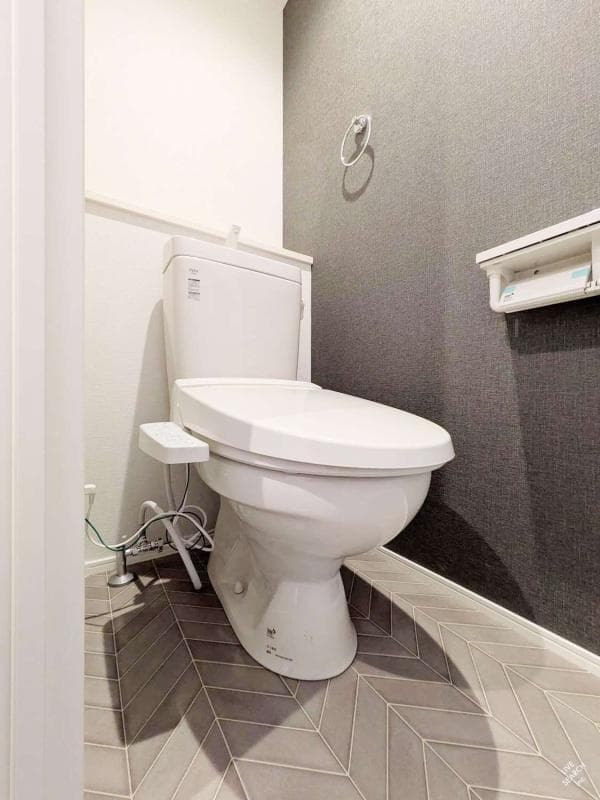 Room image 8