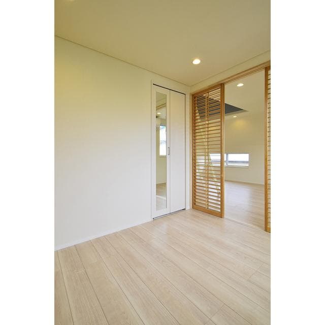 Room image 15