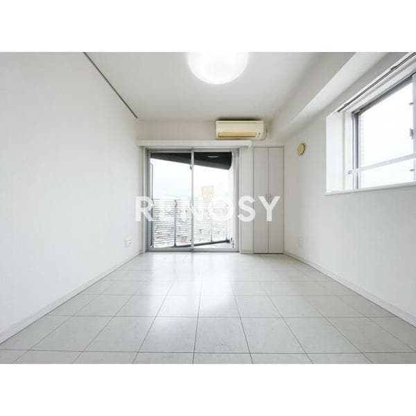 Room image 14