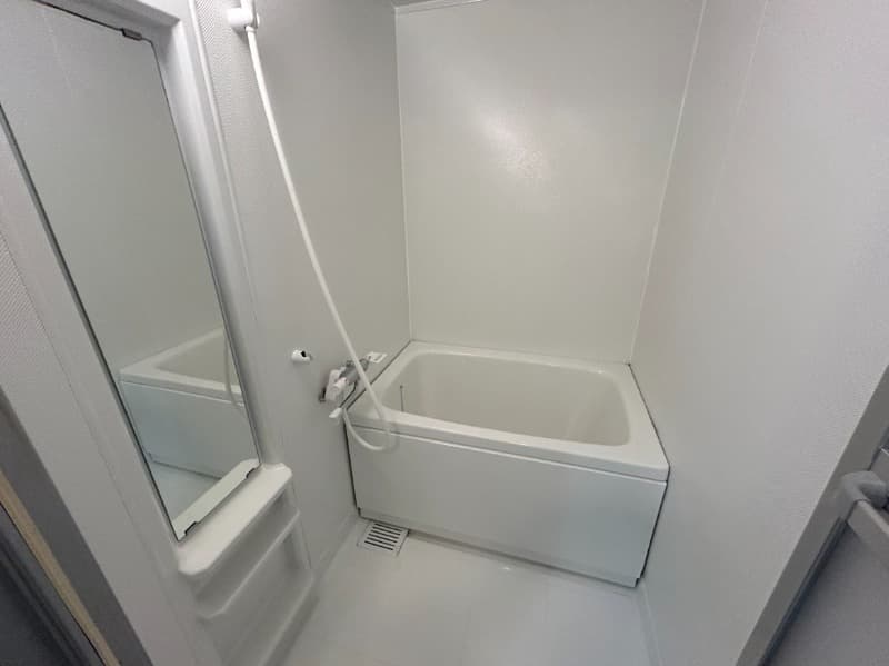 Room image 14