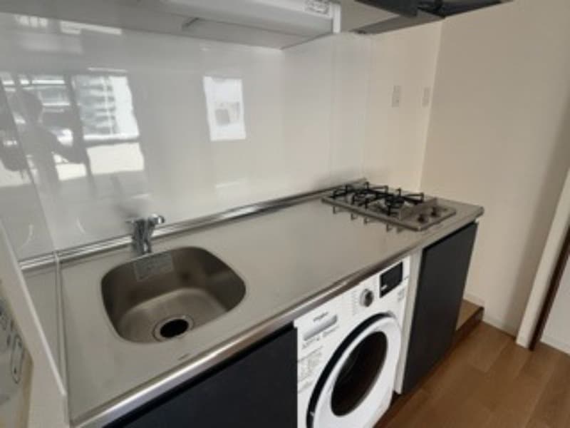 Room image 8