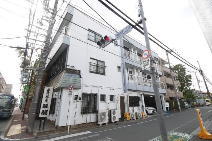 Main Image
