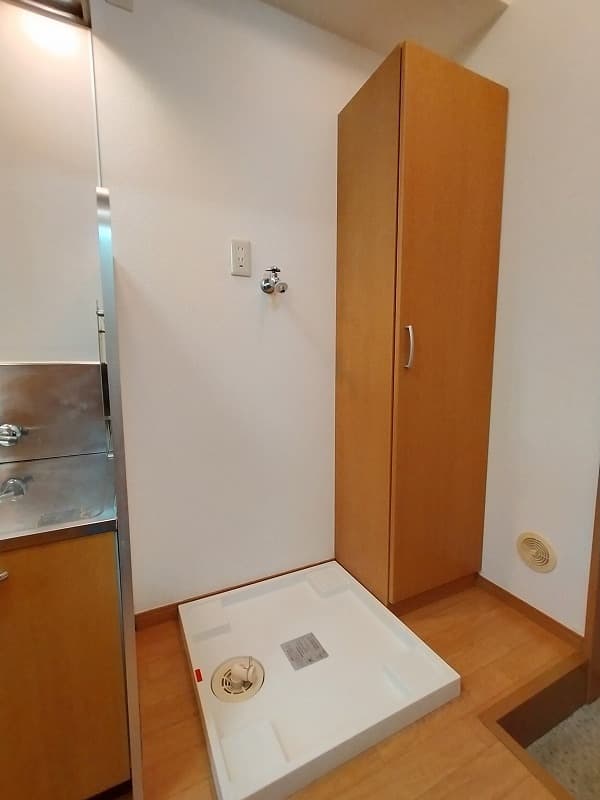 Room image 16
