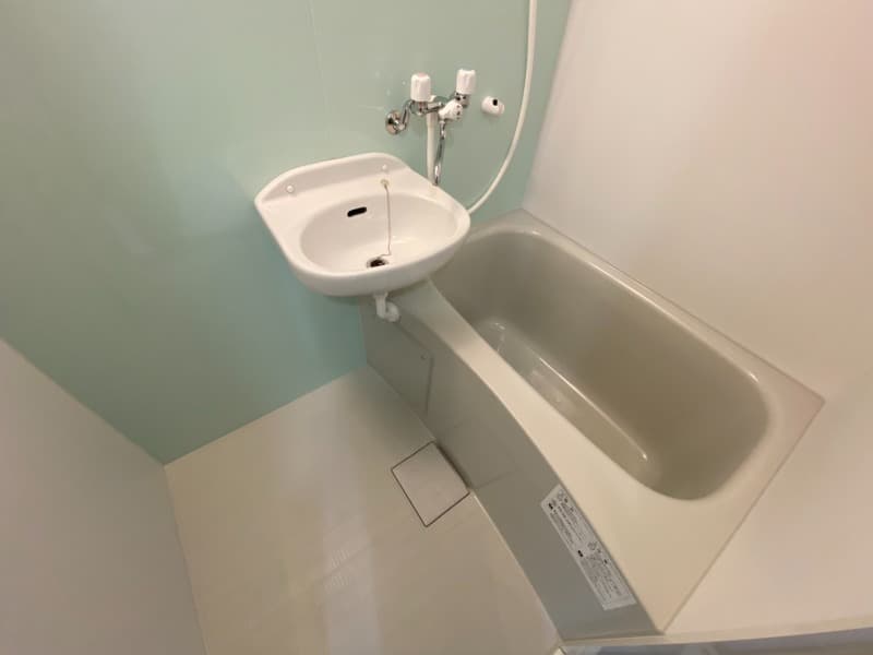 Room image 13