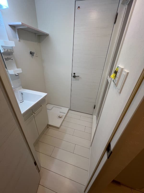 Room image 12