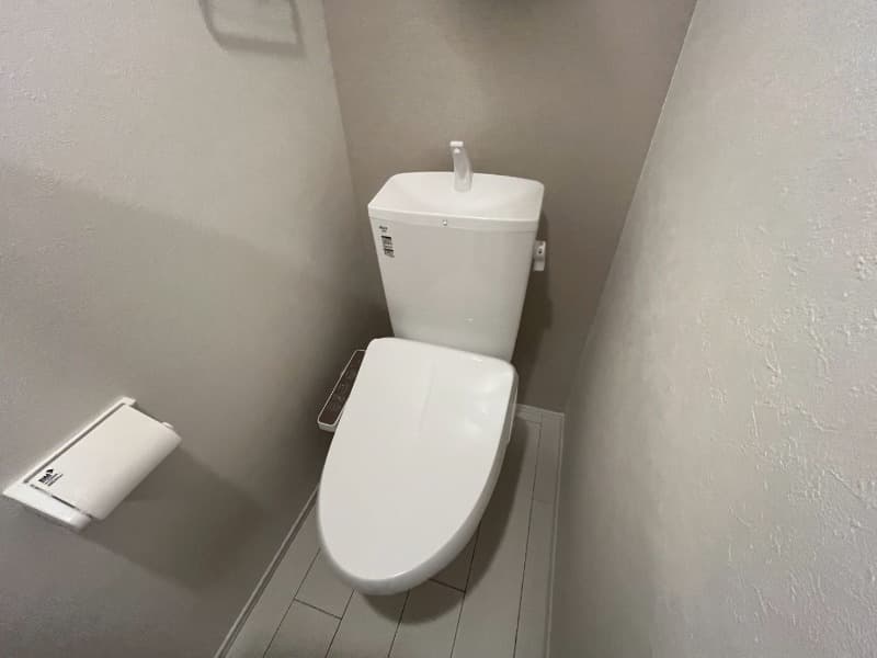 Room image 8