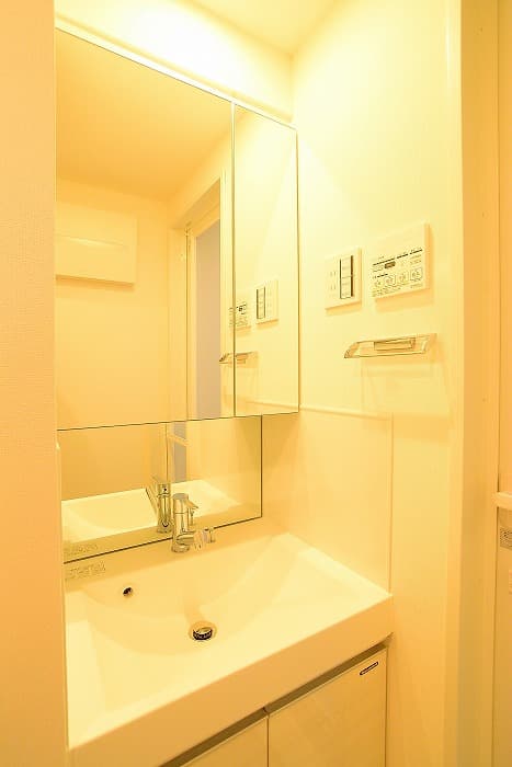 Room image 11