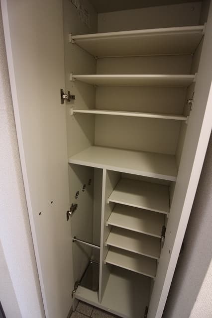 Room image 12