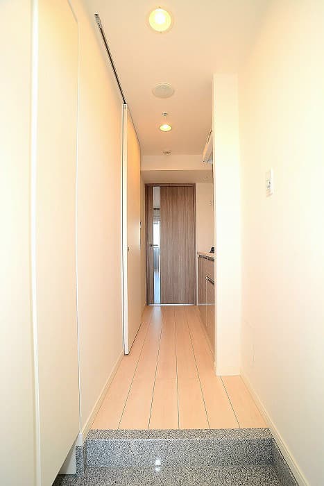 Room image 8