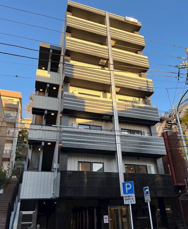 Main Image