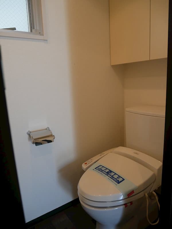 Room image 8