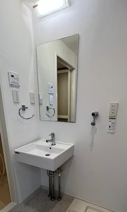 Room image 11