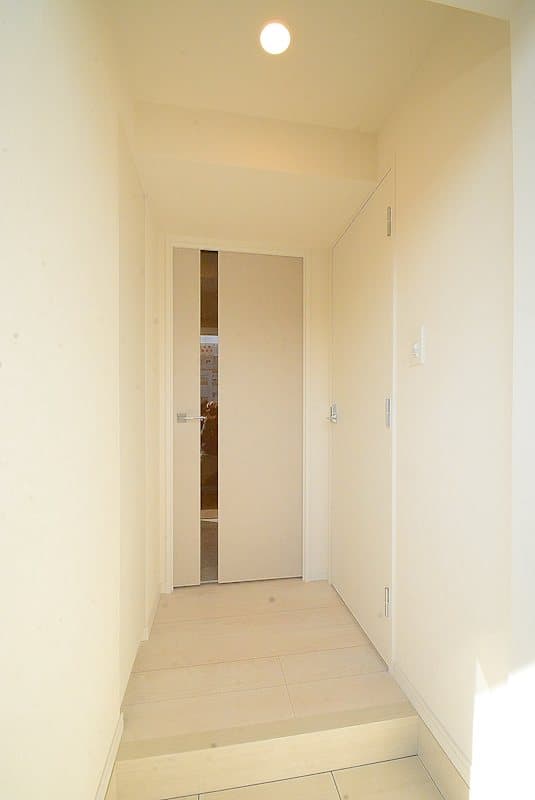 Room image 16