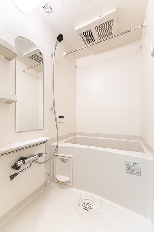 Room image 9