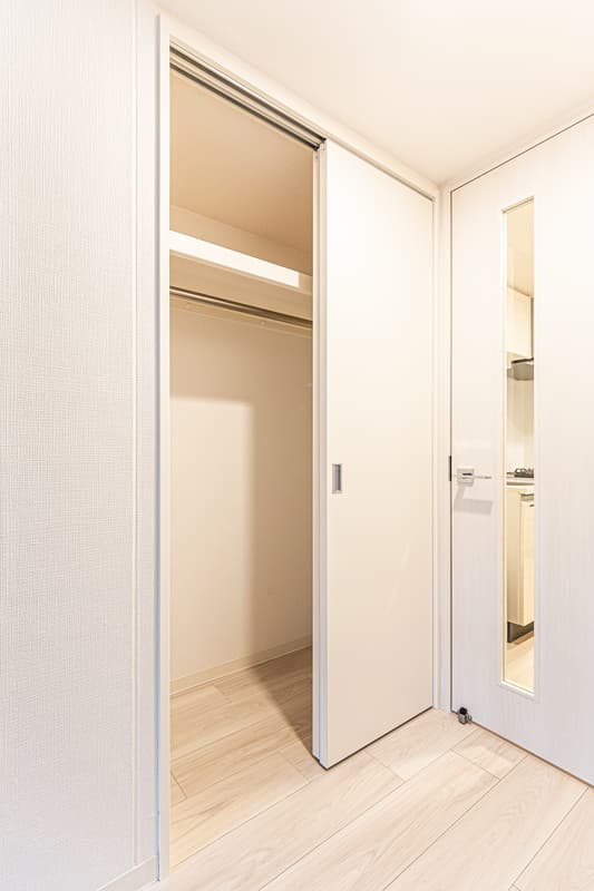 Room image 16