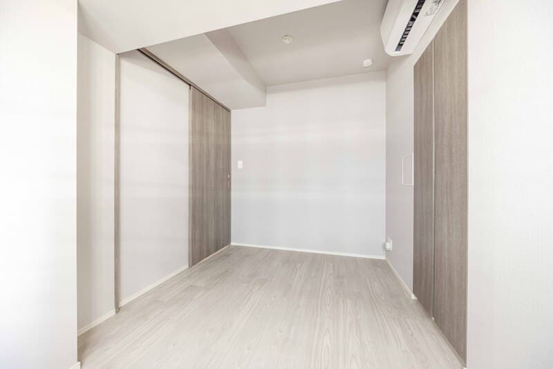 Room image 12