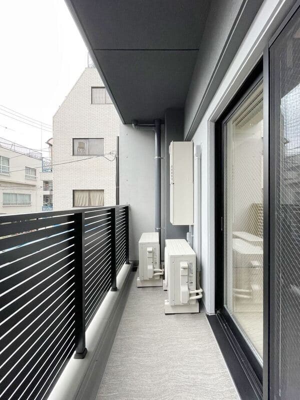 Room image 12