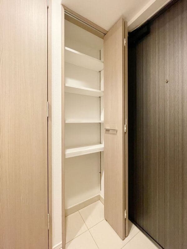 Room image 13
