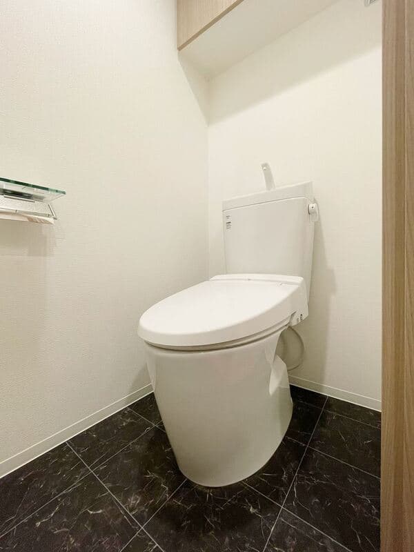 Room image 8