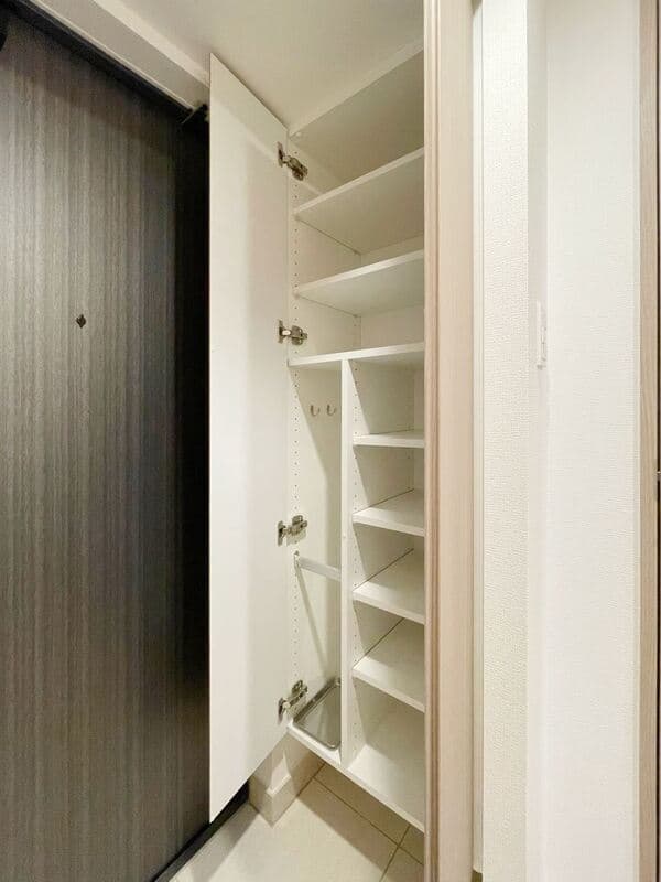 Room image 10