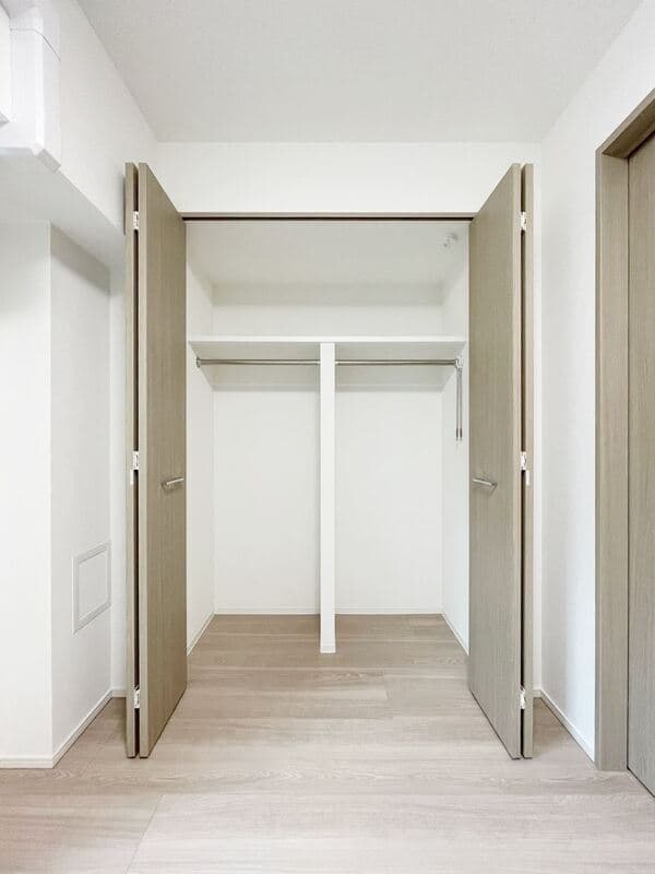 Room image 15