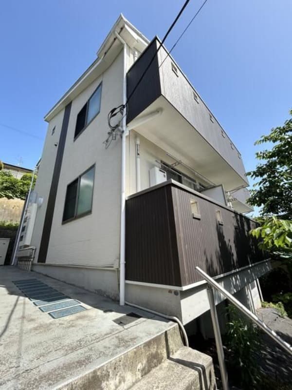 Main Image