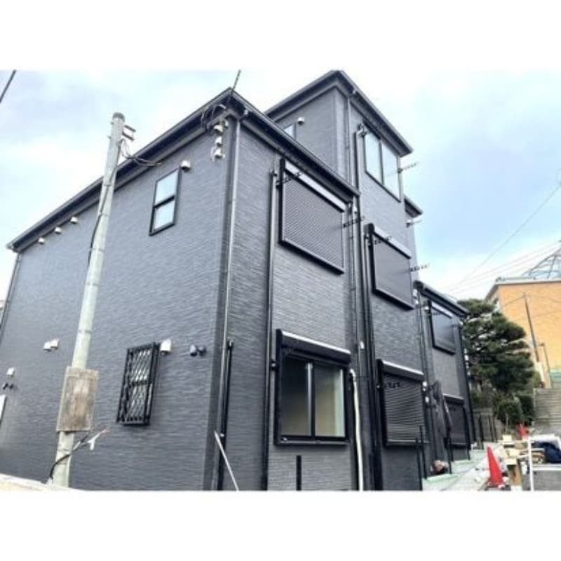 Main Image