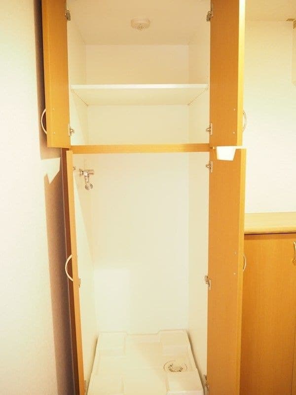 Room image 16