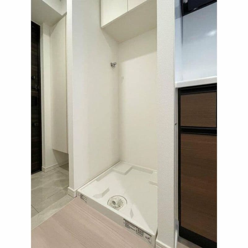Room image 13
