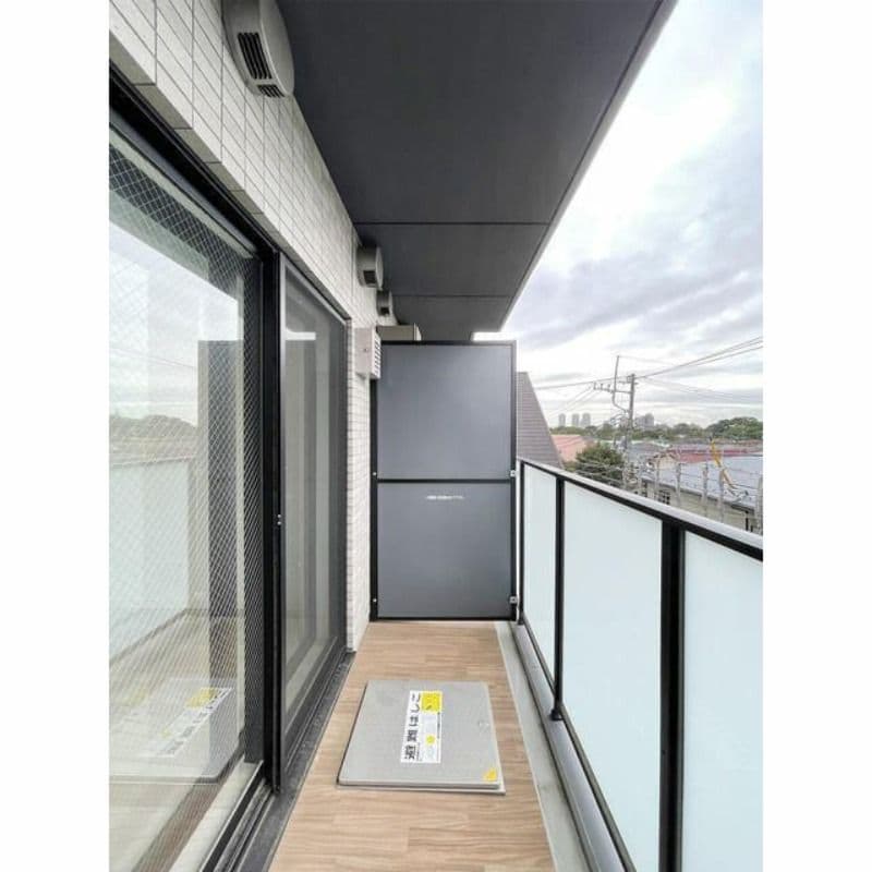 Room image 11