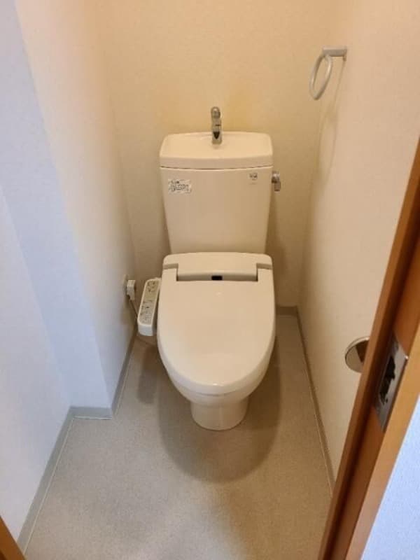Room image 14