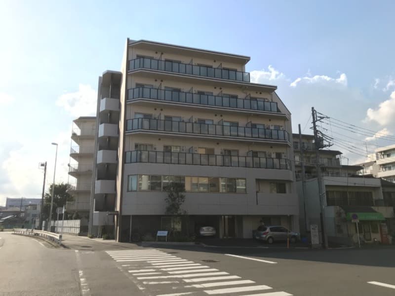 Main Image