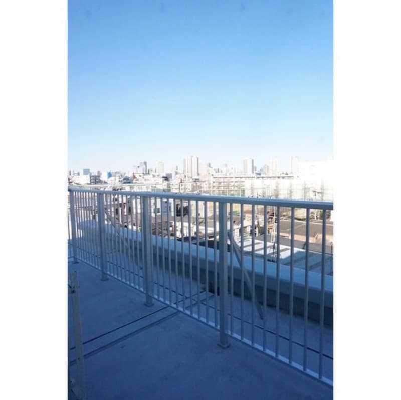 Room image 10