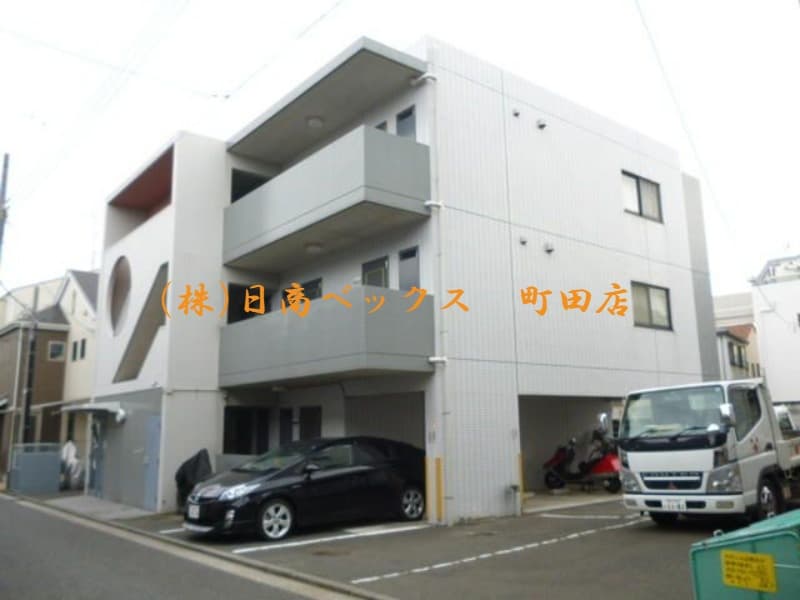 Main Image