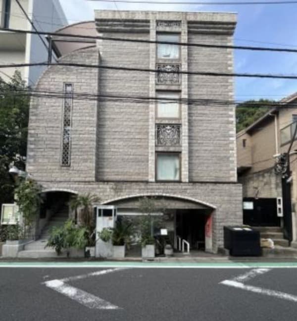 Main Image