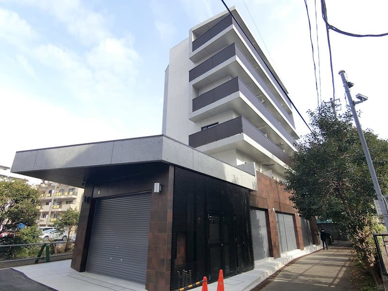 Main Image