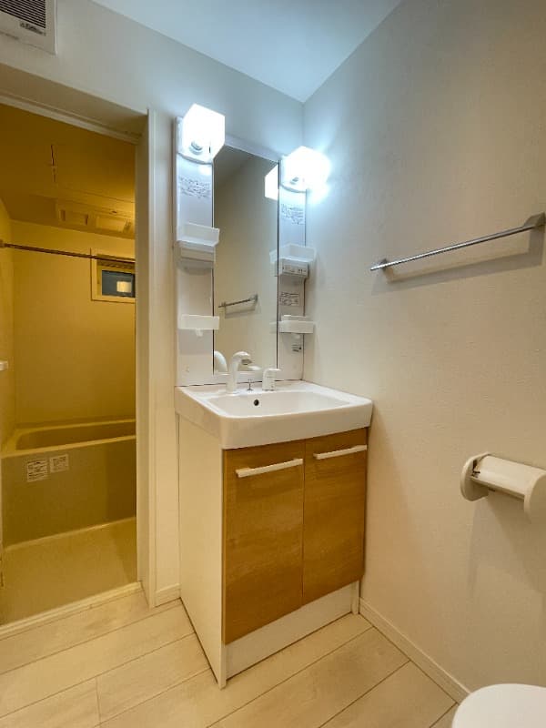 Room image 10