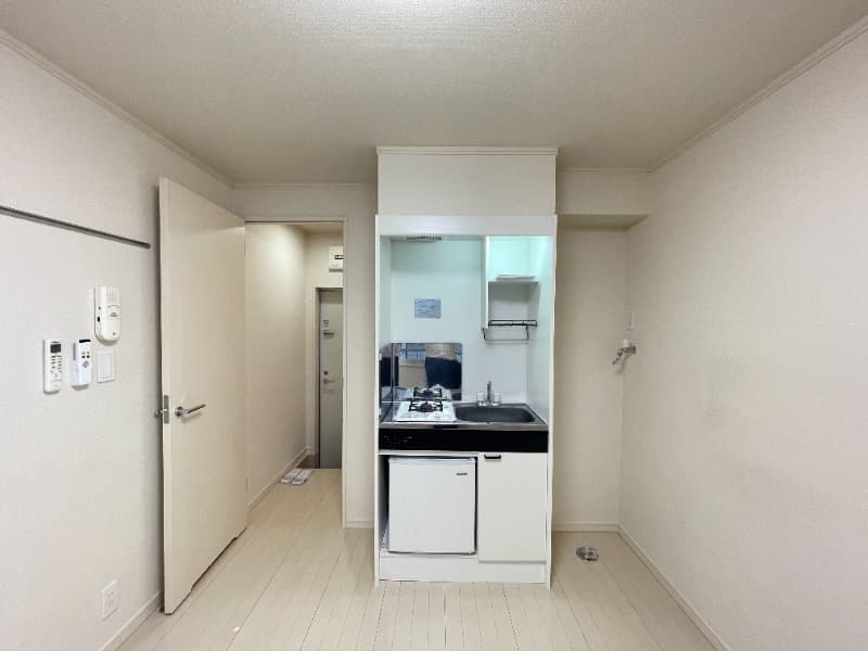 Room image 11