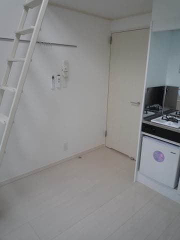 Room image 10